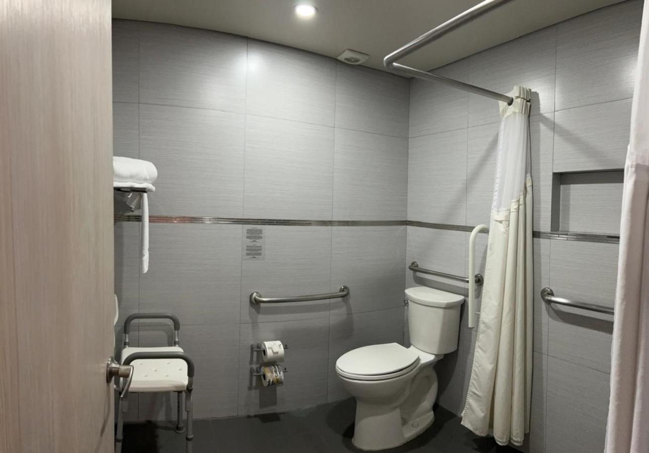 Express Mexico- Toreo By Ihg Hotel Mexico City