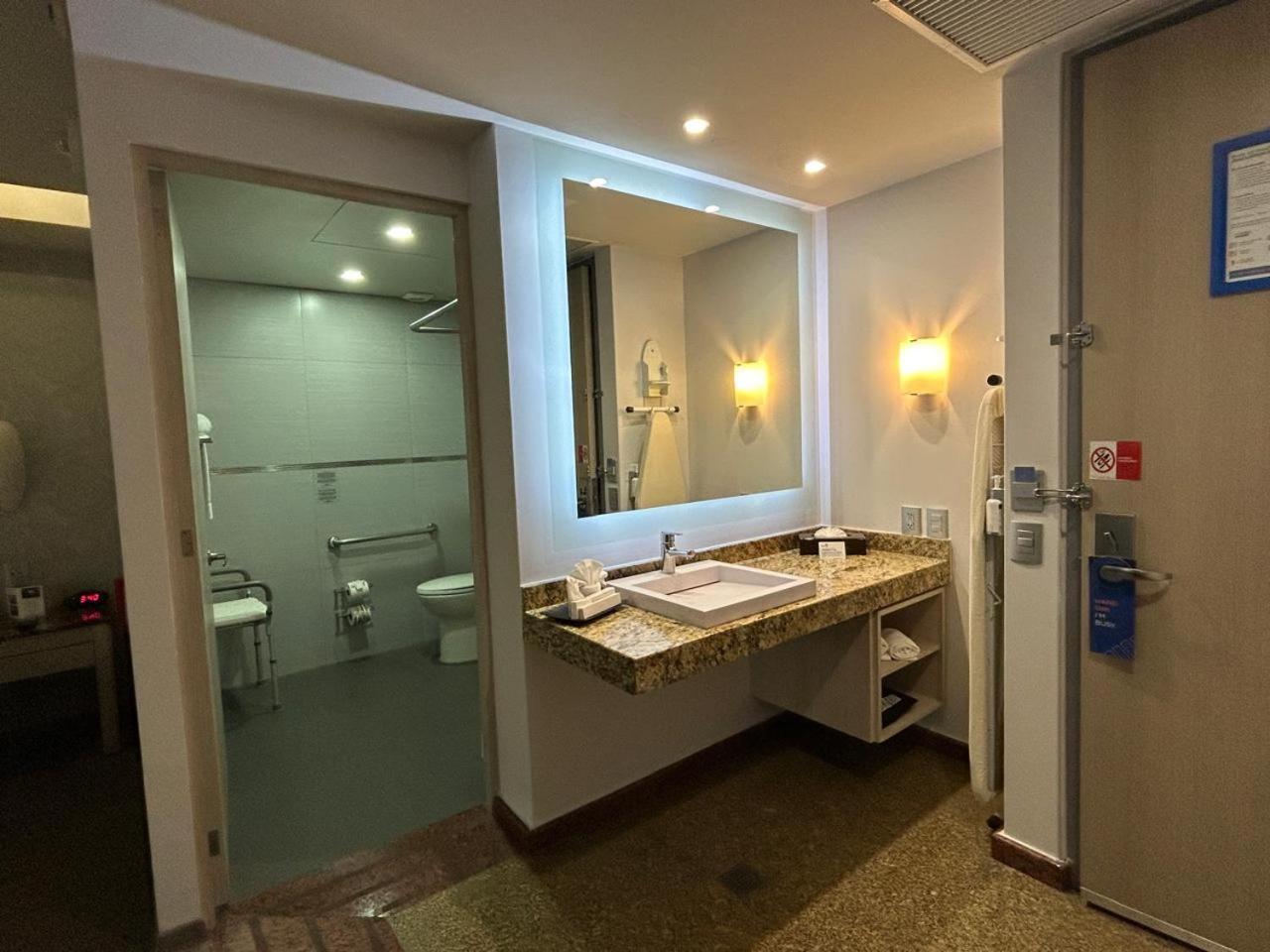 Express Mexico- Toreo By Ihg 4* Mexico City